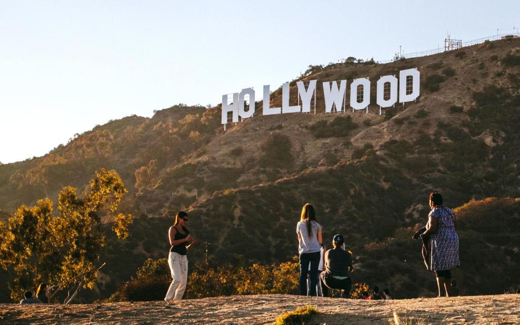 Who wrote Hollywood in America?