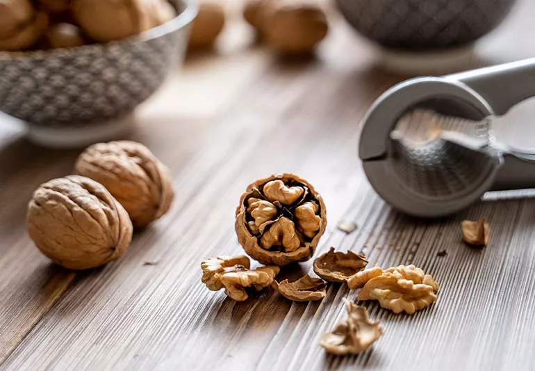 What Are The Health Benefits OF Walnut?