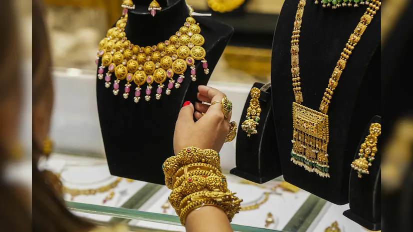 Gold prices drop; check latest price in odisha