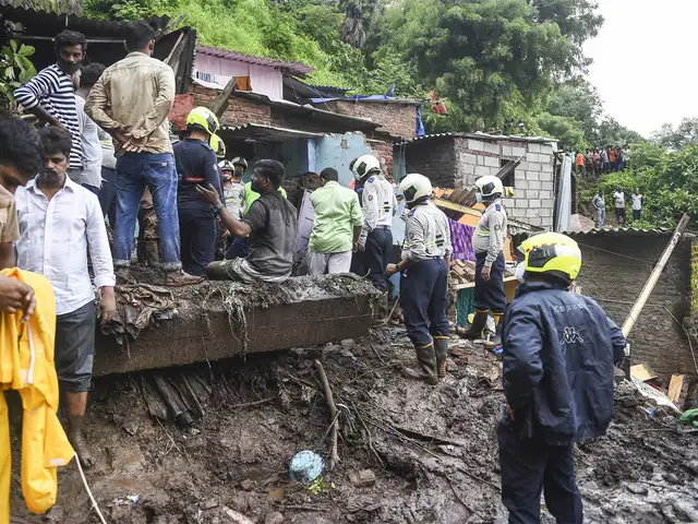Heavy Rain Batters Mumbai: 2 Deaths Reported From Vikhroli Landslide