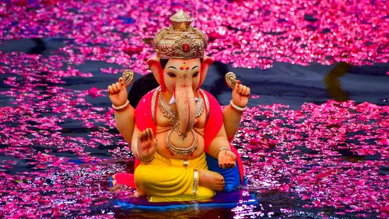 Ganesh Visarjan: What to do and what not to do, Know The Ritual