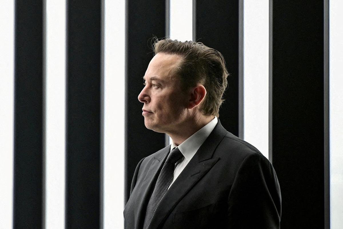 Elon Musk Becomes World’s First $500 Billion Man