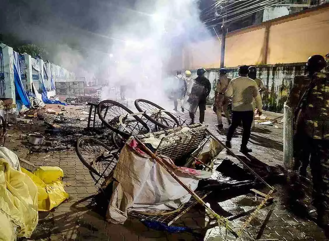 Violence in Cuttack: 36-Hour Curfew Imposed in 13 Areas, Internet Suspended