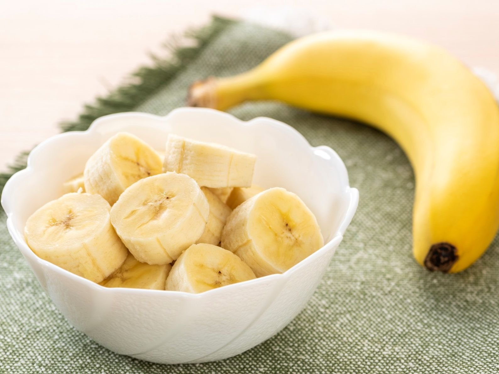 Health Benefits Of Eating 2 Bananas Daily