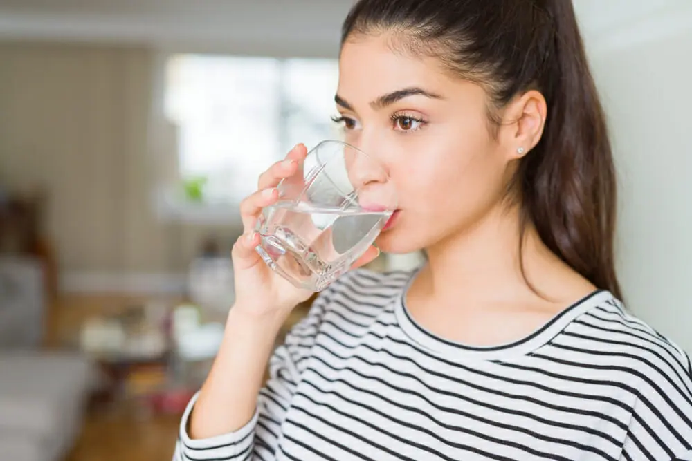 Dry Mouth (Mukh Shosha) in Ayurveda: Causes, Symptoms, and Remedies