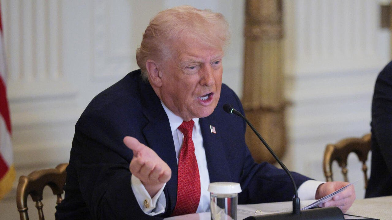Trump Announces 10% Tariffs, Warns of 25% Hike Over Greenland Control