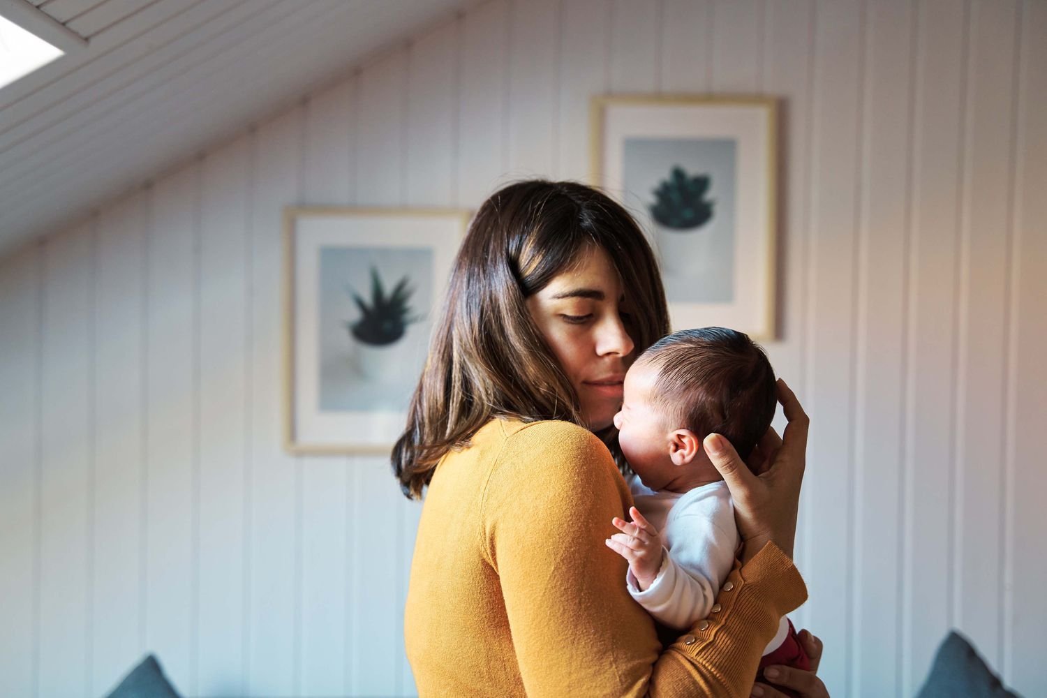 How To Care For A Newborn In Winter ? 5 Ways To Care For Your Newborn Baby: Learn From Your Doctor