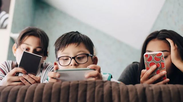 Digital Dementia: How Excessive Mobile Phone Use Is Weakening Our Memory