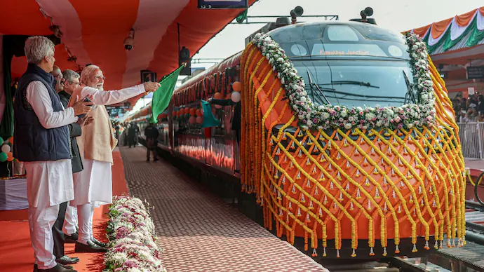 India’s First Vande Bharat Sleeper Train Launched, PM Modi Flags Off Howrah–Kamakhya Service