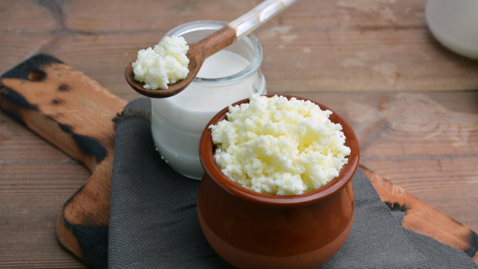 Health Benefits Of Kefir: Effective as Antibiotics in Fighting Harmful Bacteria
