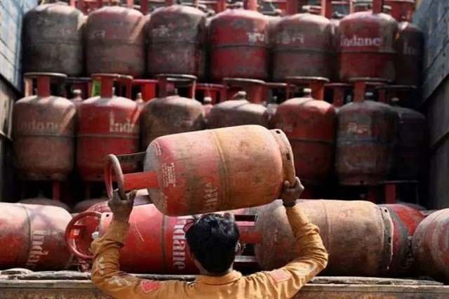 New Conditions For Gas Cylinder Booking; LPG Booking Cannot Be Done 35 Days In Advance