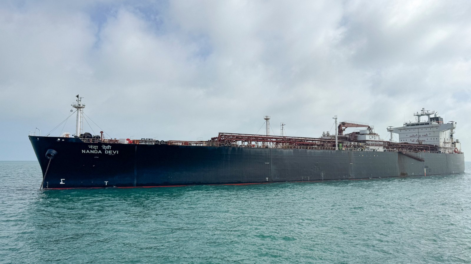 Two More Indian LPG Tankers Cross Strait of Hormuz, ALAIN Ship Reaches Mundra with Cargo from Saudi Arabia