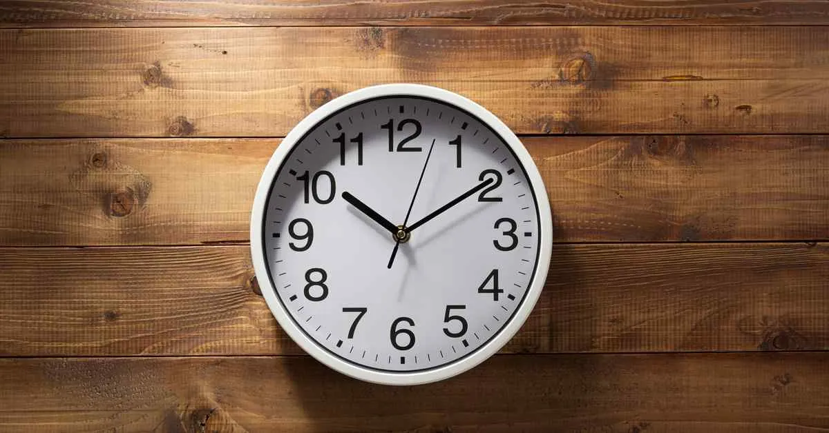 Vastu Tips For Clock : A Clock Placed In The Wrong Direction Can Stop Your Progress, There May Be Huge Loss