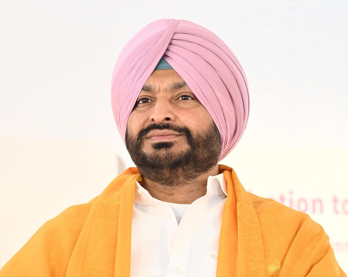 Ravneet Singh Bittu resigns as Union Minister
