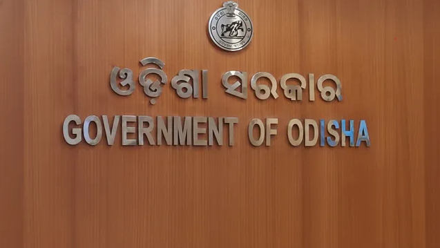 21 days prior approval mandatory for officials before travelling abroad